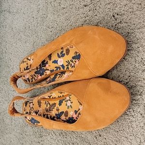 Tom's slingback flats